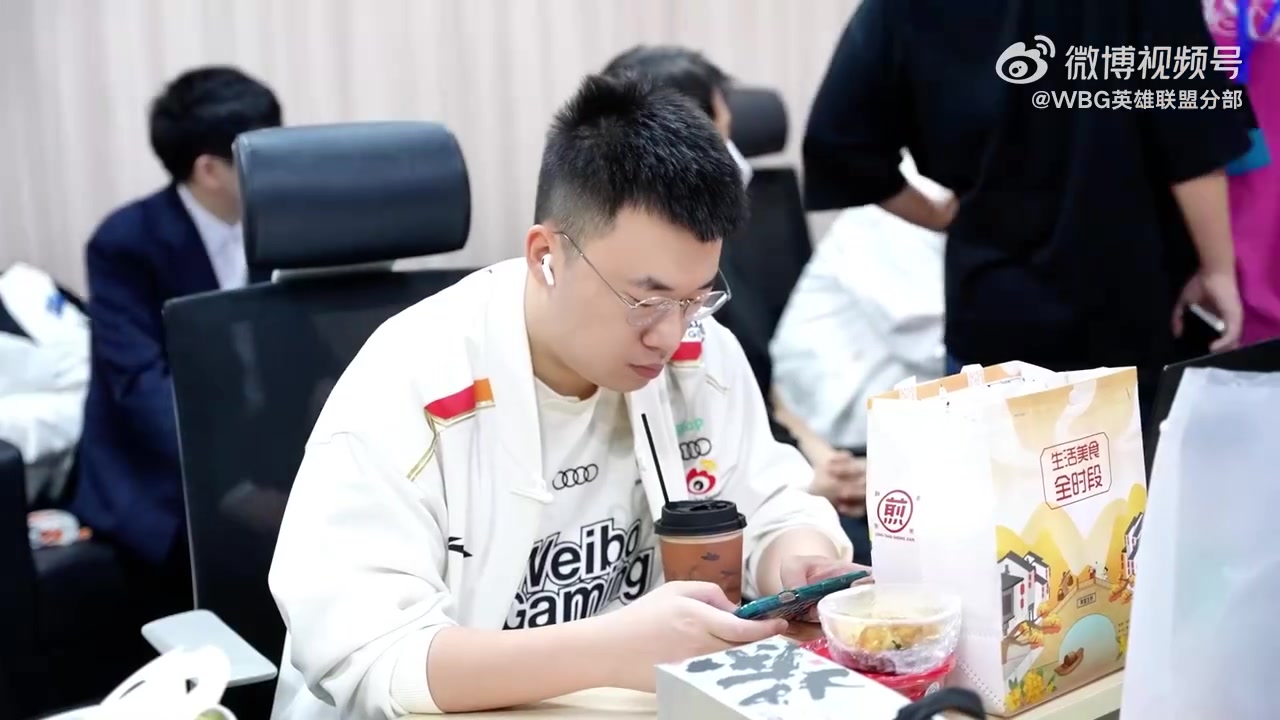 WBG发布赛事Vlog：三月顺利收官！登峰组我们来了