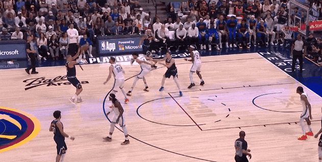 MVP对决,雷霆赢厚度;步行者摧毁骑士,老卡的战术